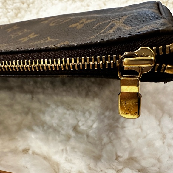 Louis Vuitton Pochette - Picture 7 of 15